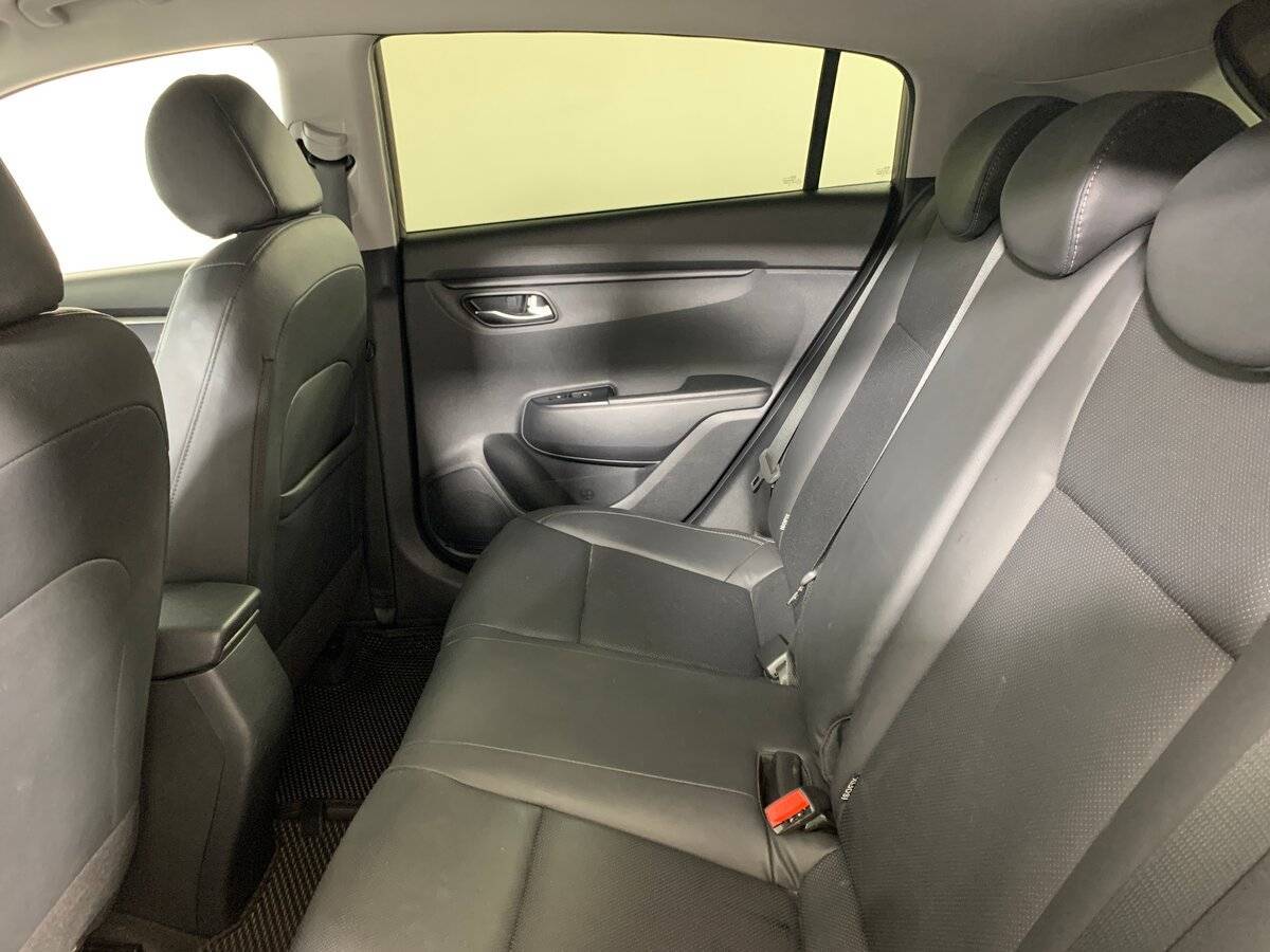 Kia Rio с пробегом — 2019 год. Фото: #17