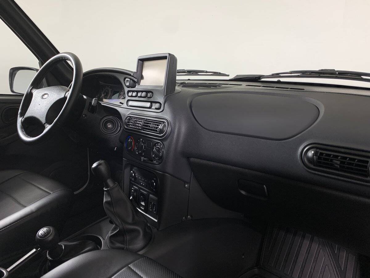 Lada (ВАЗ) Niva с пробегом — 2024 год. Фото: #13