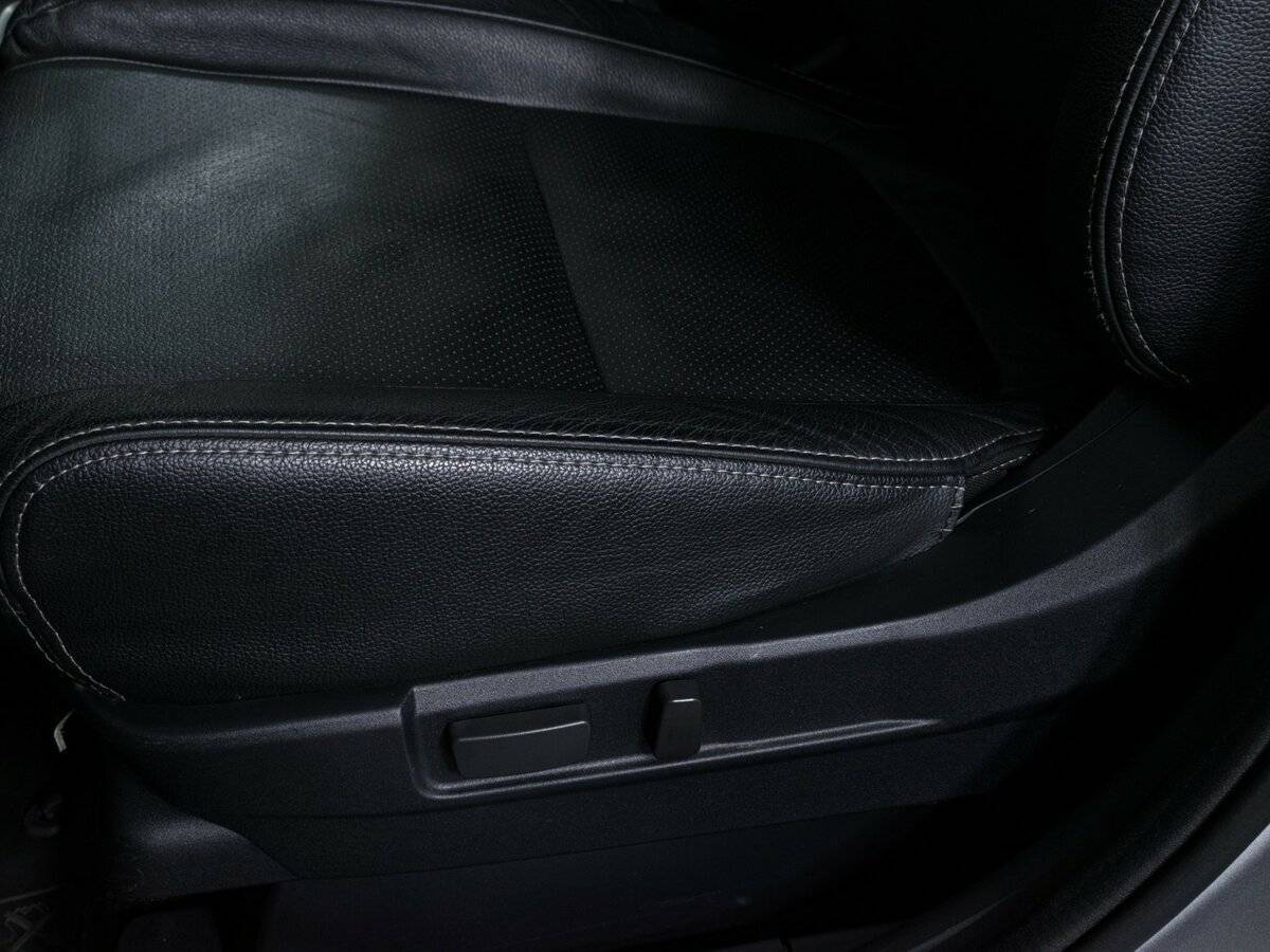 Mitsubishi Outlander с пробегом — 2015 год. Фото: #15