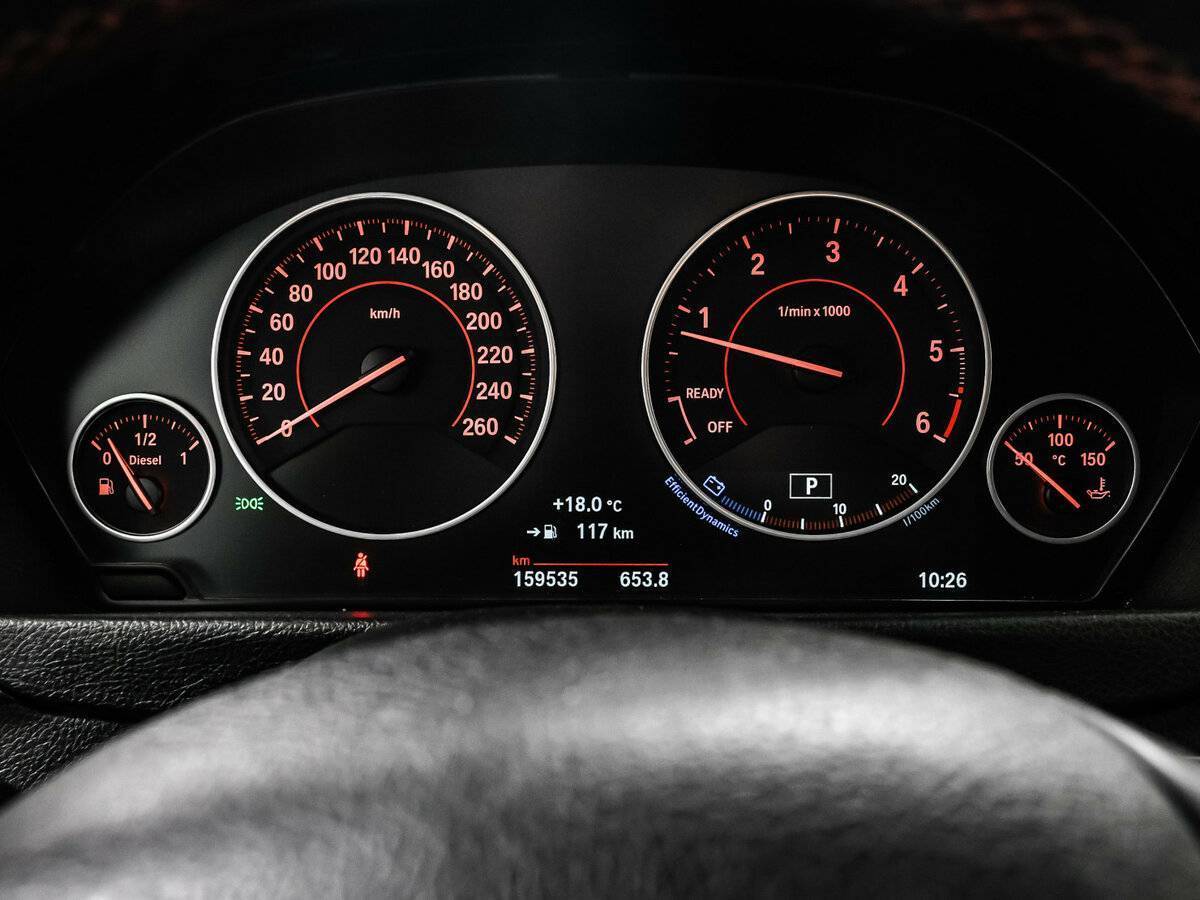 BMW 3 серии с пробегом — 2017 год. Фото: #9