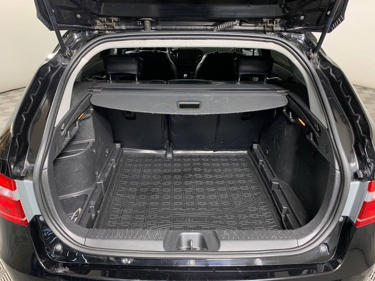 Lada (ВАЗ) Vesta с пробегом — 2021 год. Фото: #18