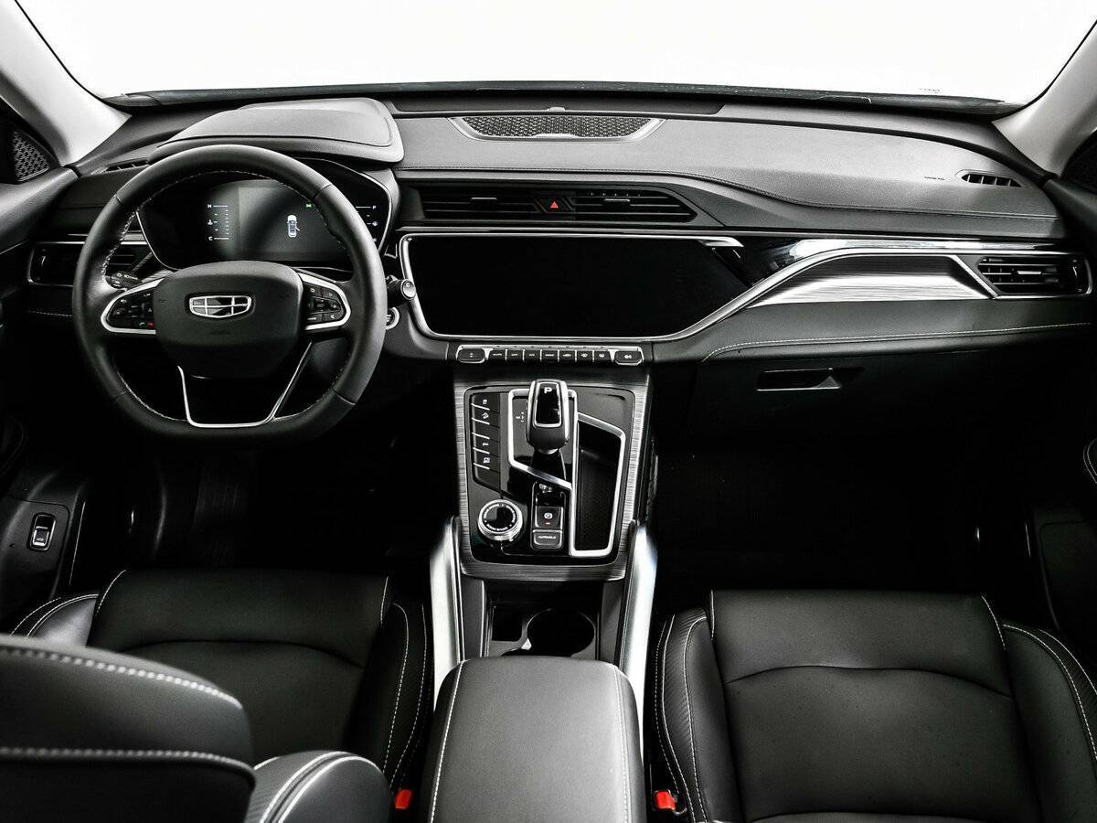 Geely Atlas Pro с пробегом — 2022 год. Фото: #10