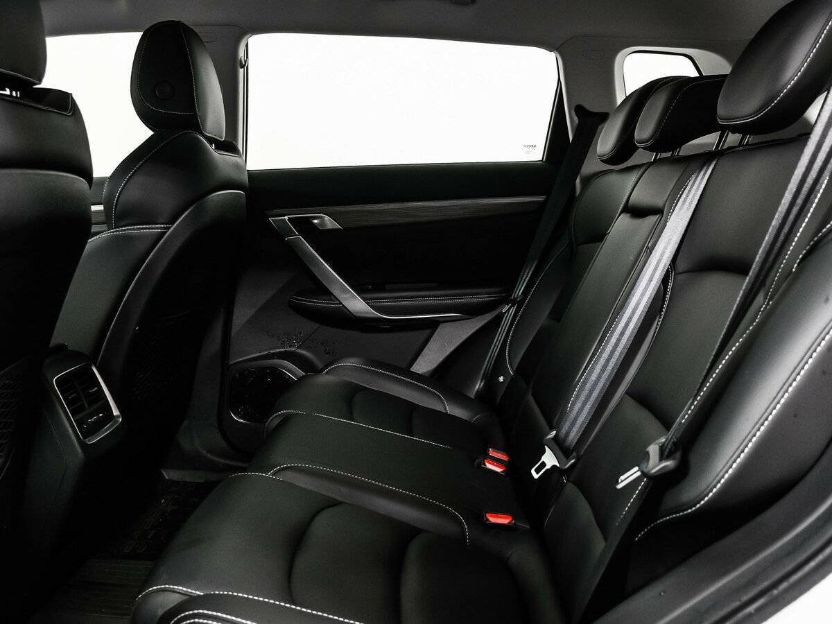 Geely Atlas Pro с пробегом — 2022 год. Фото: #12