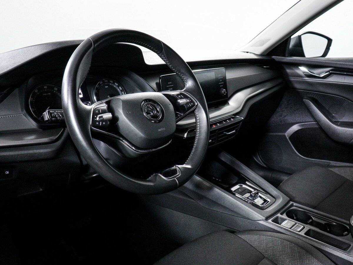 Skoda Octavia с пробегом — 2021 год. Фото: #13
