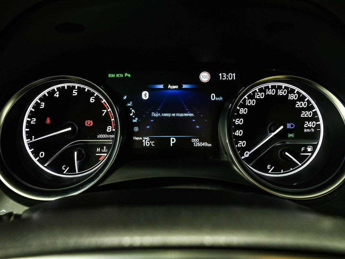 Toyota Camry с пробегом — 2020 год. Фото: #9