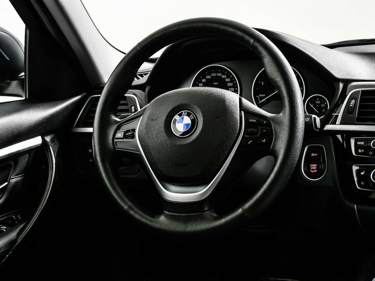 BMW 3 серии с пробегом — 2016 год. Фото: #14