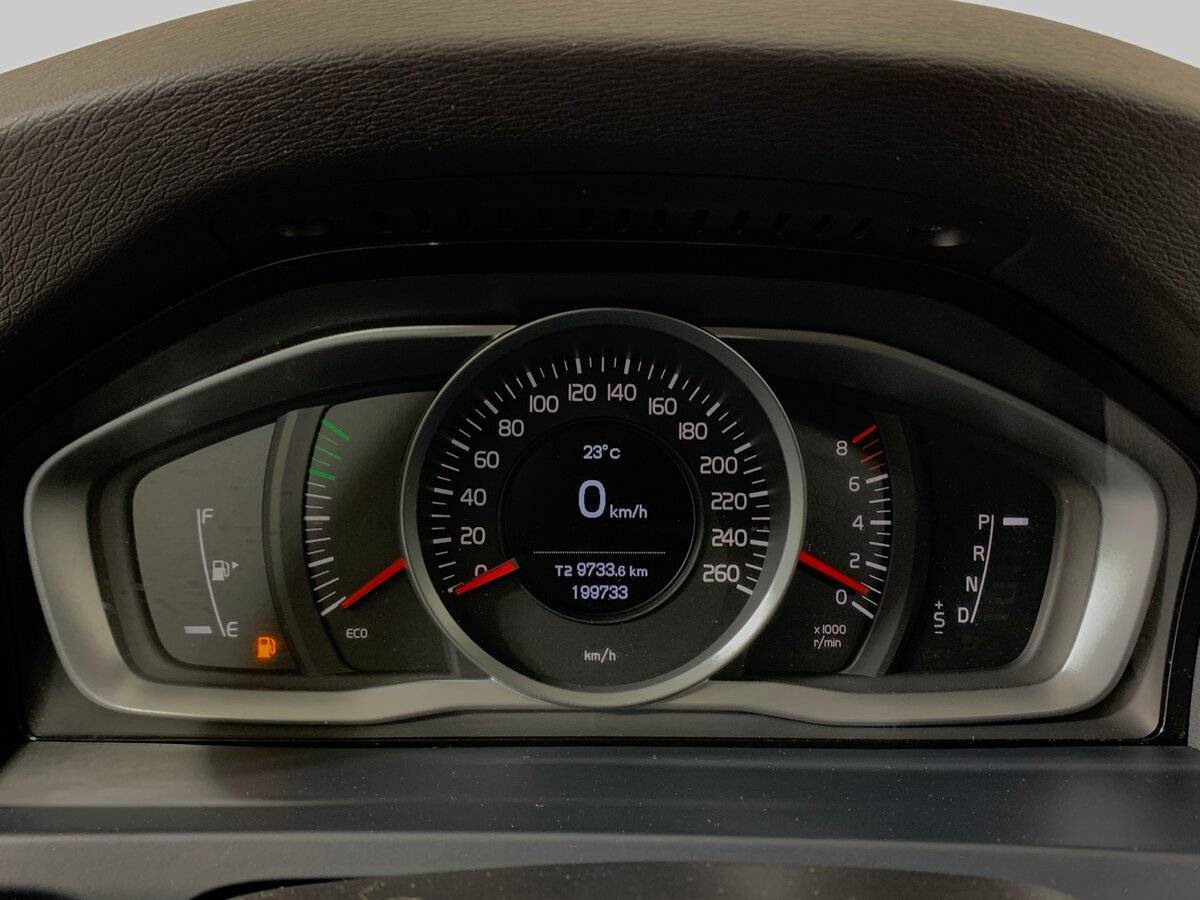 Volvo S60 с пробегом — 2014 год. Фото: #13