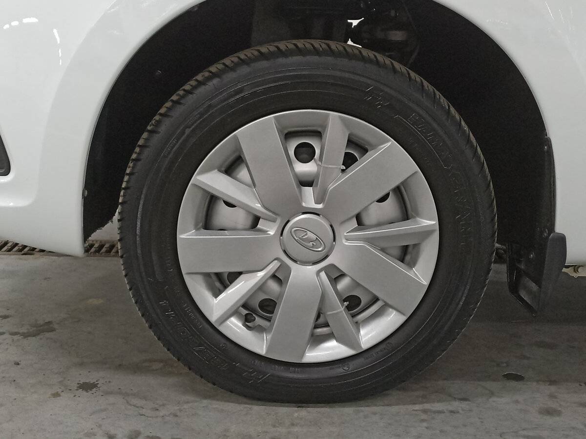 Lada (ВАЗ) Granta с пробегом — 2024 год. Фото: #17