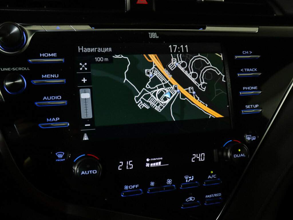 Toyota Camry с пробегом — 2018 год. Фото: #17