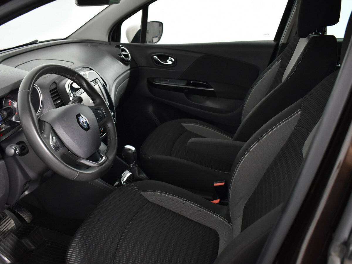 Renault Kaptur с пробегом — 2017 год. Фото: #8