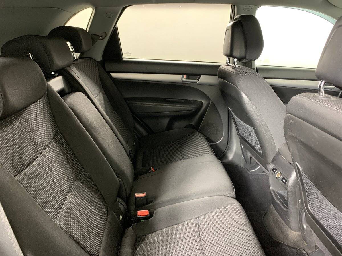 Kia Sorento с пробегом — 2014 год. Фото: #16