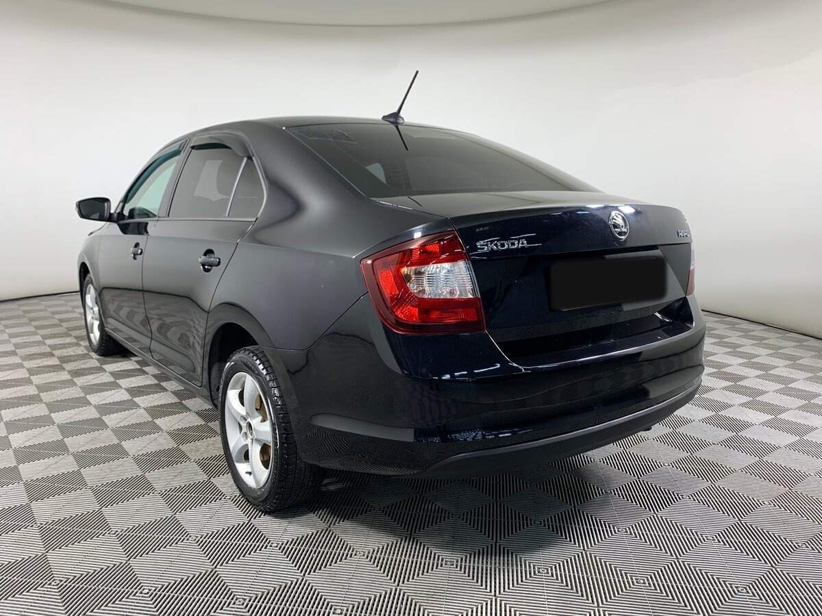 Skoda Rapid с пробегом — 2018 год. Фото: #6