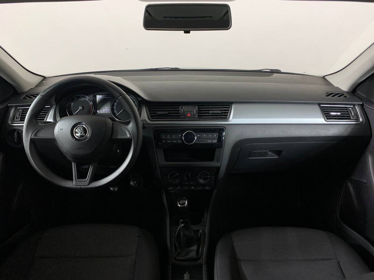 Skoda Rapid с пробегом — 2018 год. Фото: #10