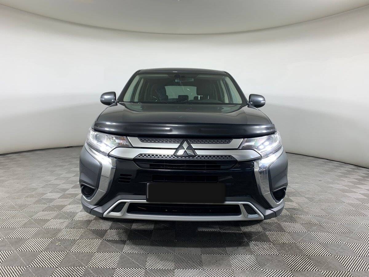Mitsubishi Outlander с пробегом — 2019 год. Фото: #1