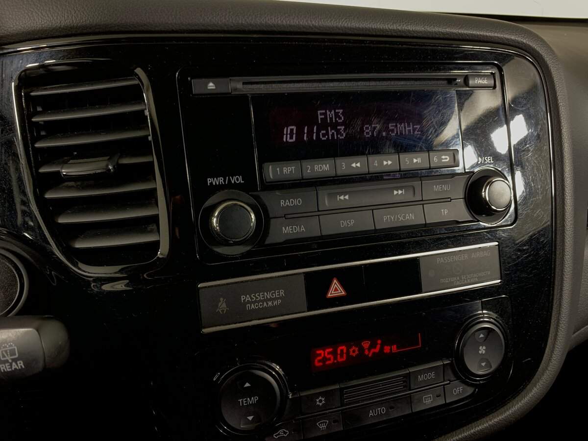 Mitsubishi Outlander с пробегом — 2019 год. Фото: #14