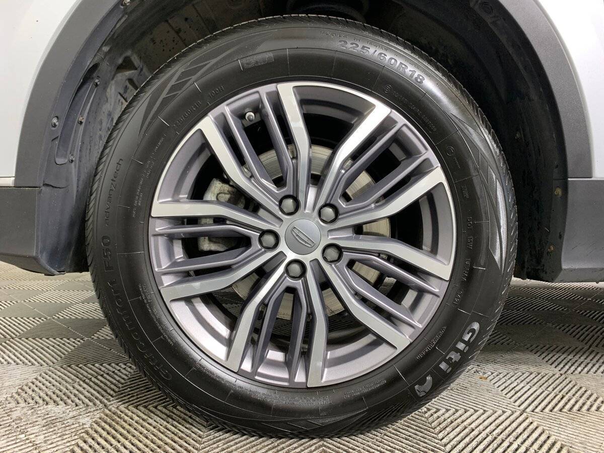 Geely Atlas Pro с пробегом — 2022 год. Фото: #8