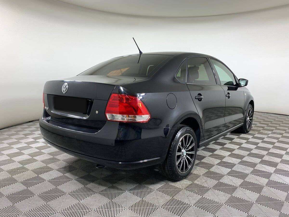 Volkswagen Polo с пробегом — 2014 год. Фото: #4