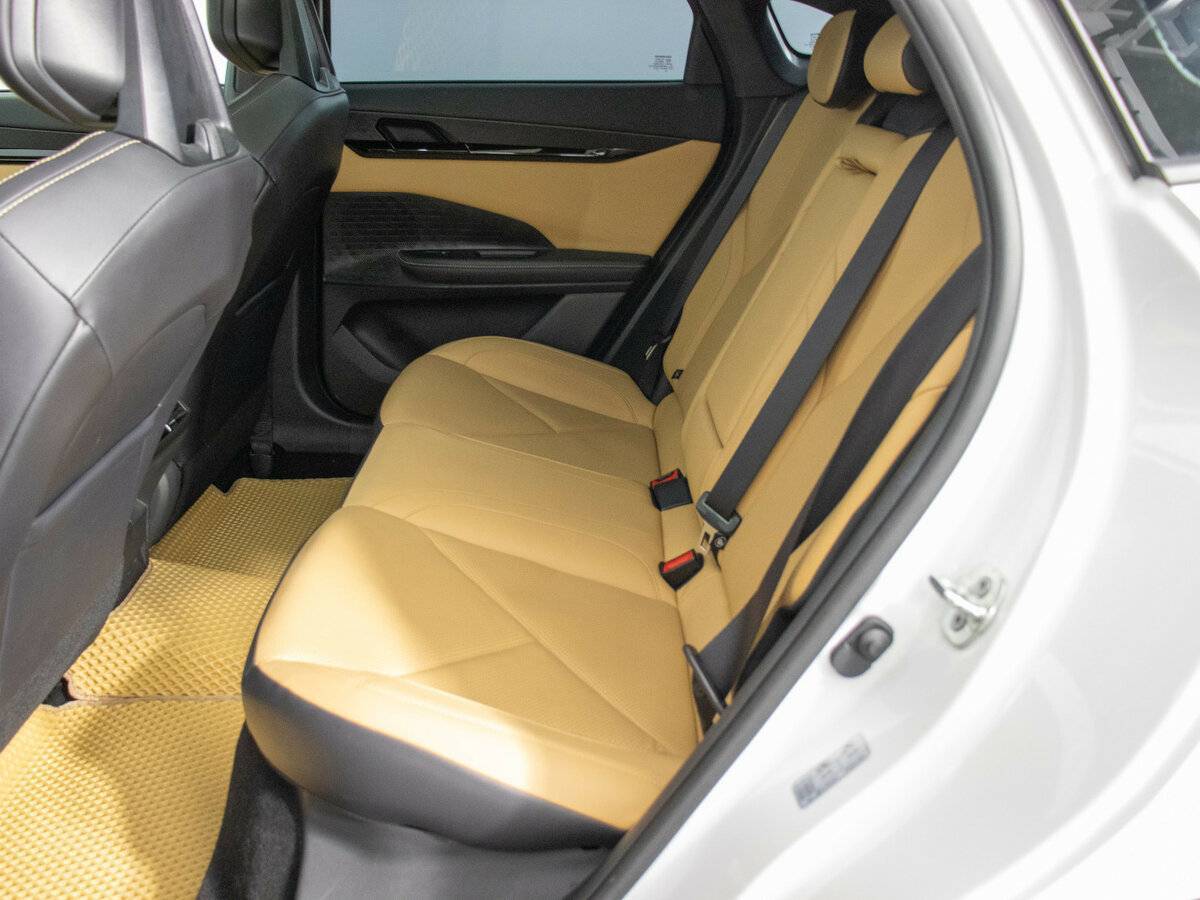 Changan UNI-V с пробегом — 2023 год. Фото: #10