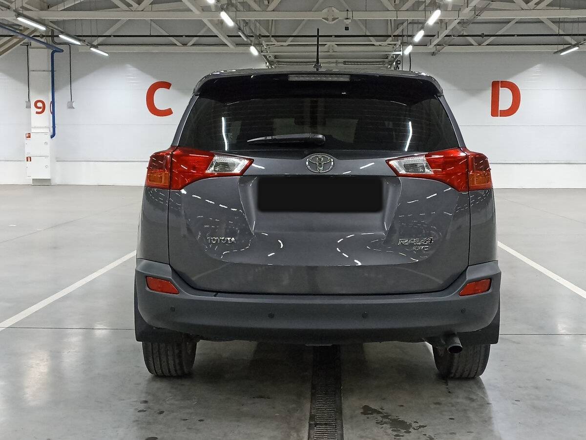 Toyota RAV4 с пробегом — 2013 год. Фото: #5
