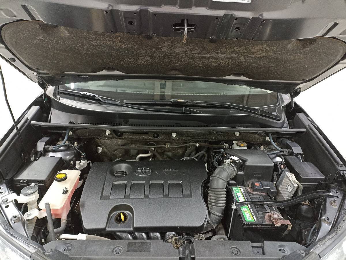 Toyota RAV4 с пробегом — 2013 год. Фото: #8