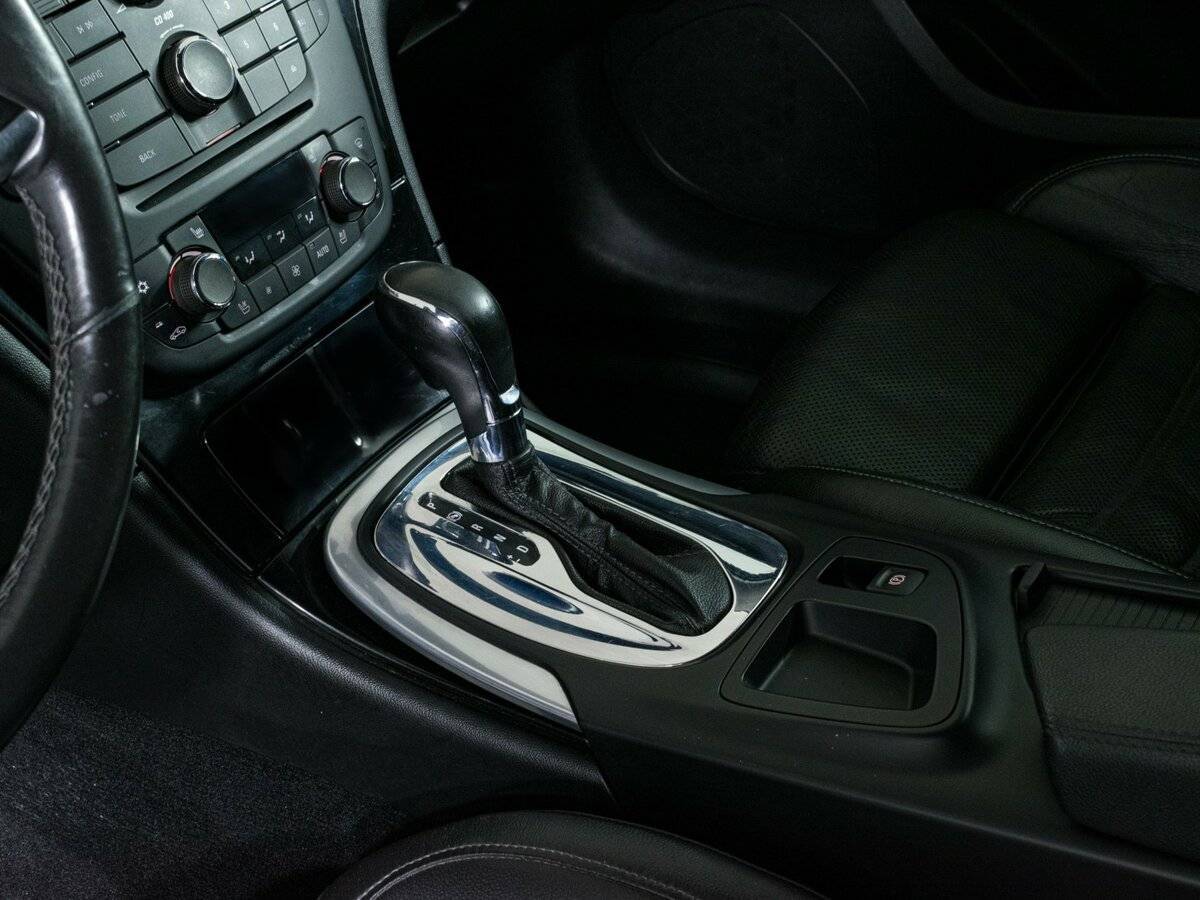 Opel Insignia с пробегом — 2012 год. Фото: #14