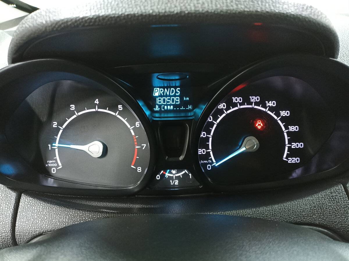 Ford EcoSport с пробегом — 2014 год. Фото: #12