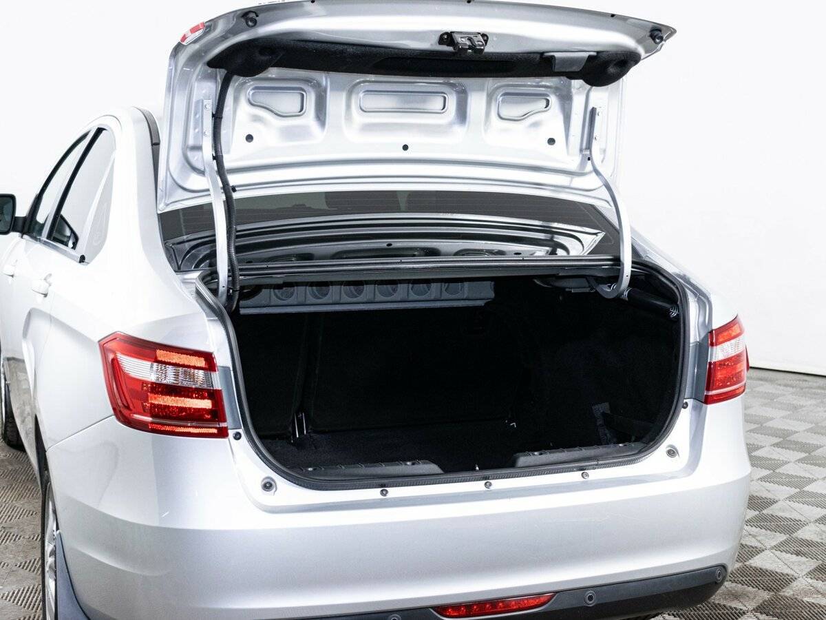 Lada (ВАЗ) Vesta с пробегом — 2021 год. Фото: #6