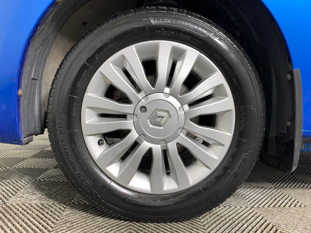 Renault Logan с пробегом — 2015 год. Фото: #8