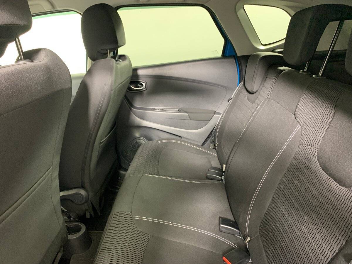 Renault Kaptur с пробегом — 2016 год. Фото: #17