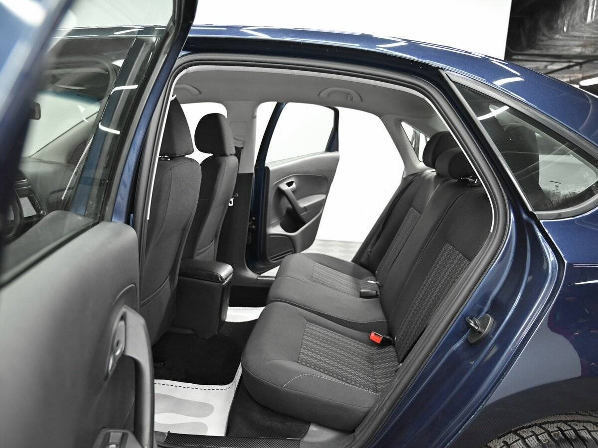 Volkswagen Polo с пробегом — 2016 год. Фото: #12