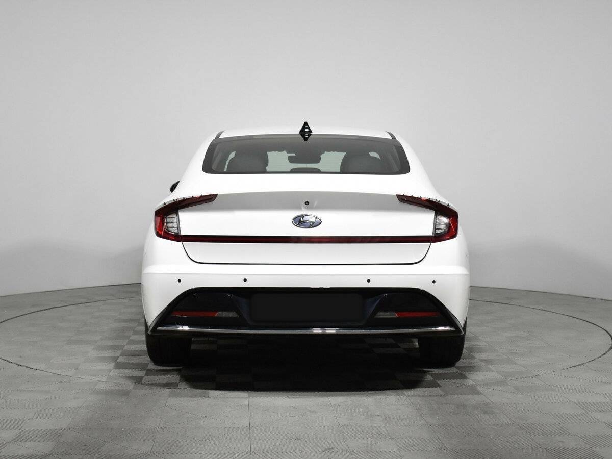 Hyundai Sonata с пробегом — 2020 год. Фото: #5