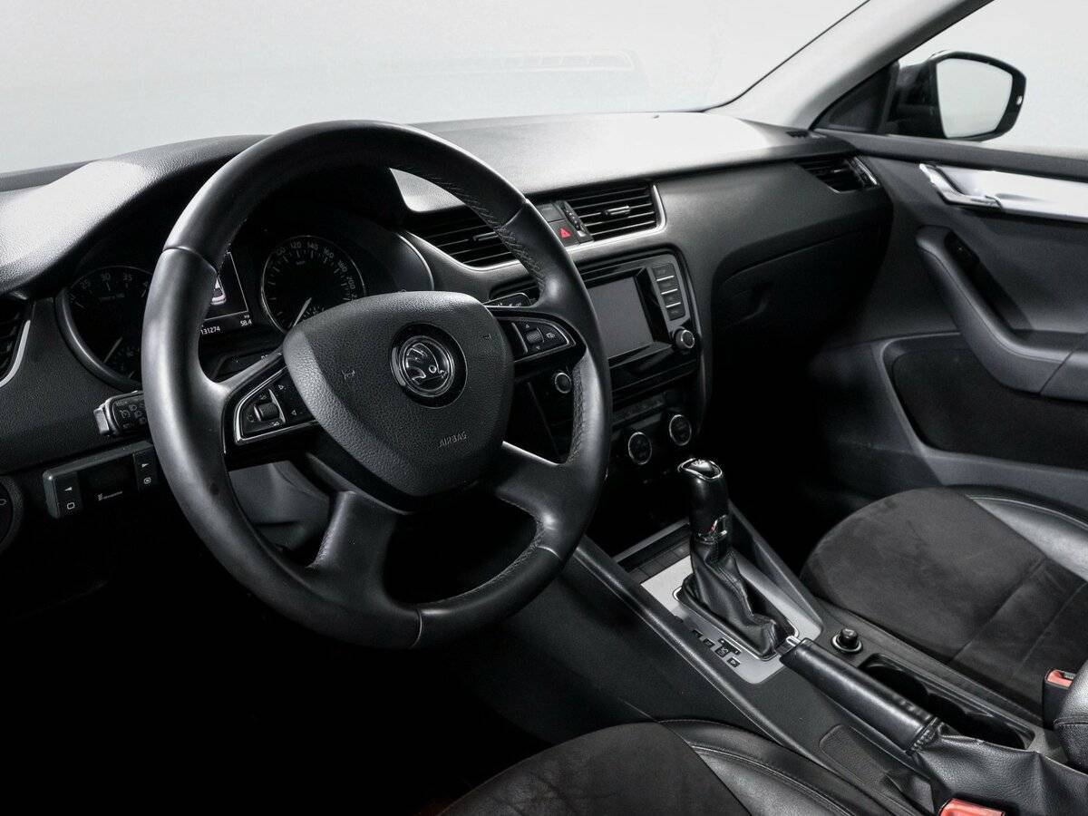 Skoda Octavia с пробегом — 2015 год. Фото: #13