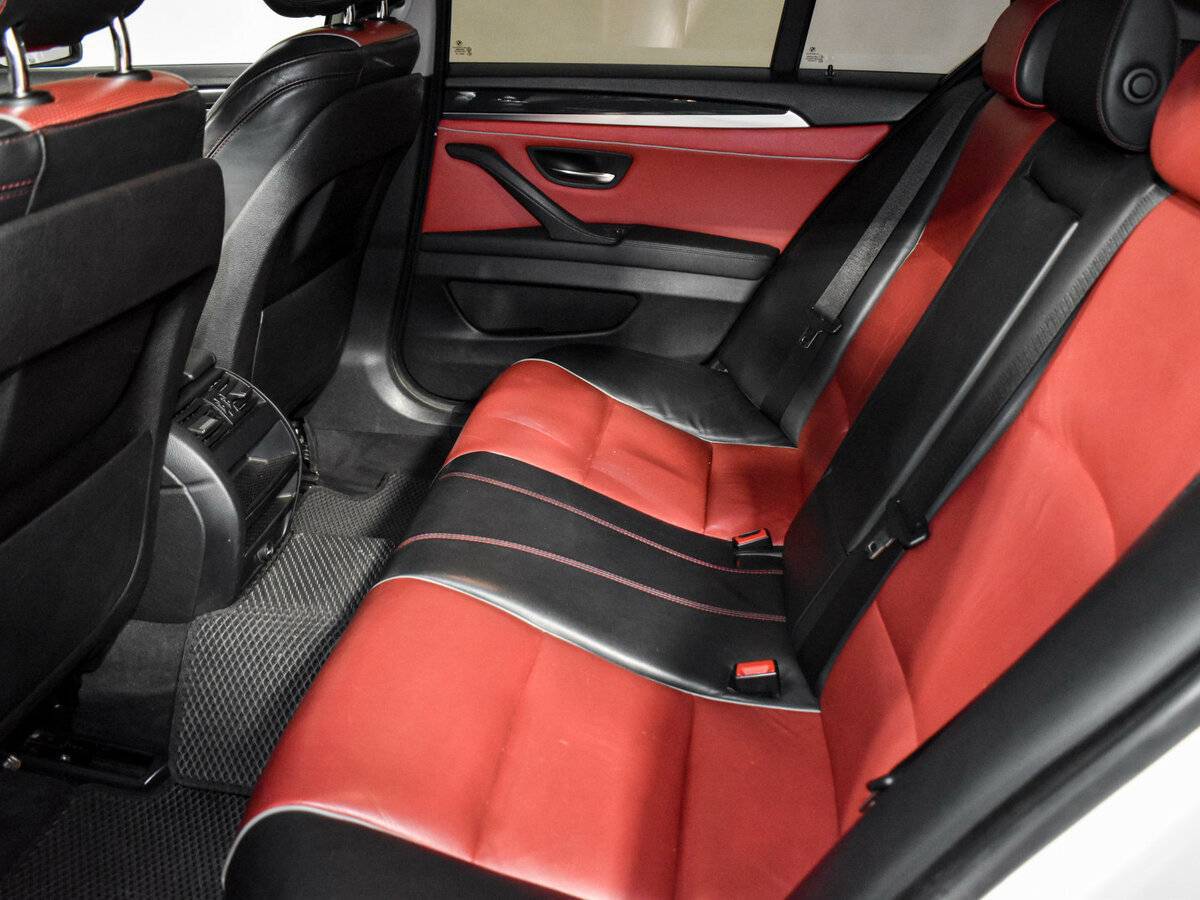 BMW 5 серии с пробегом — 2013 год. Фото: #11