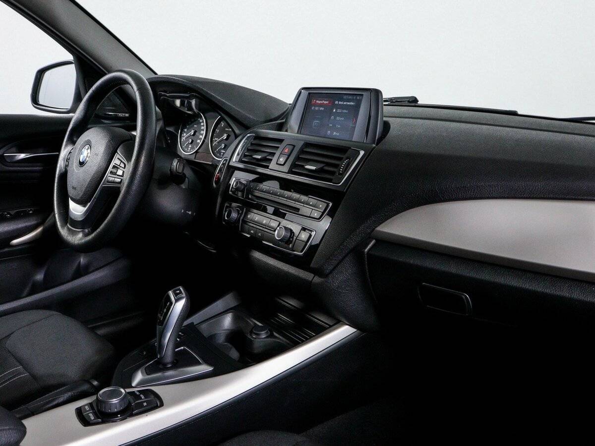 BMW 1 серии с пробегом — 2017 год. Фото: #8