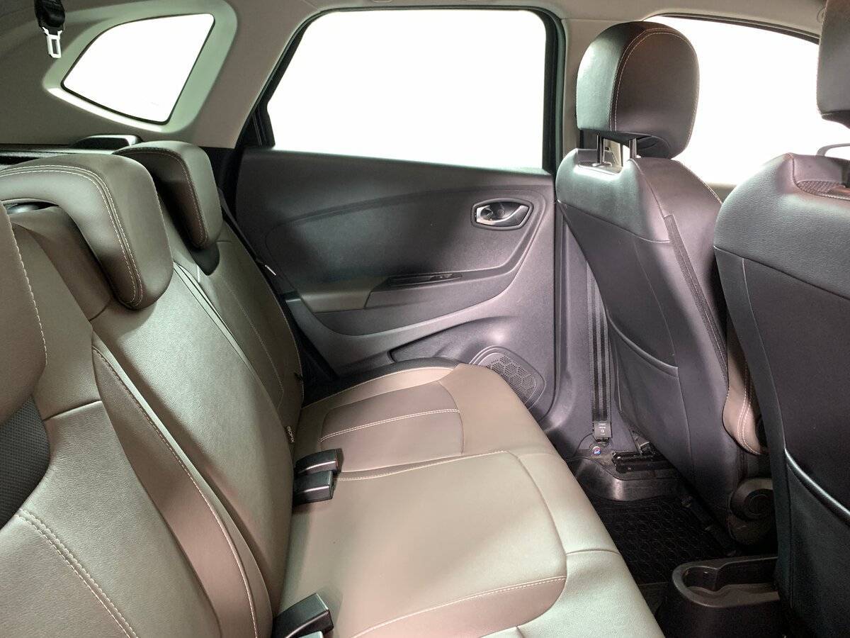 Renault Kaptur с пробегом — 2018 год. Фото: #16