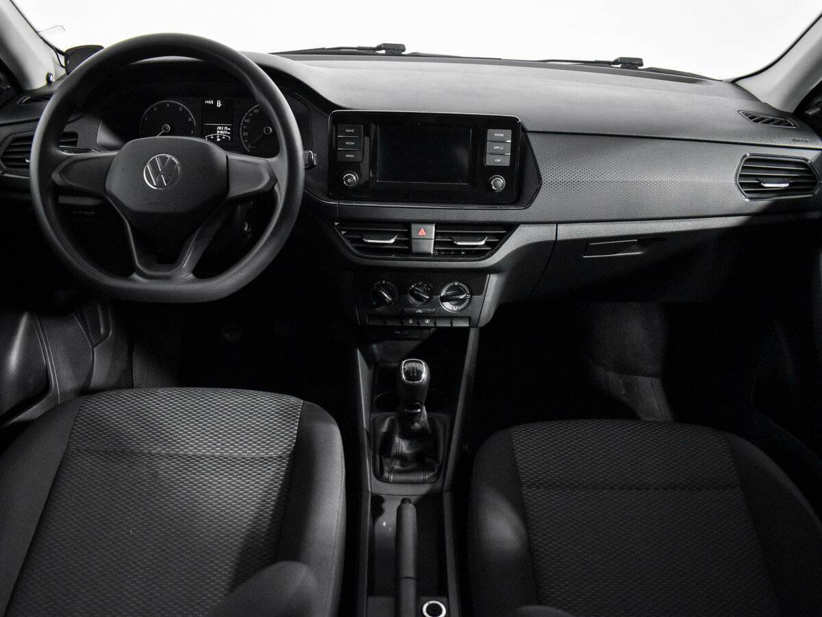 Volkswagen Polo с пробегом — 2021 год. Фото: #13