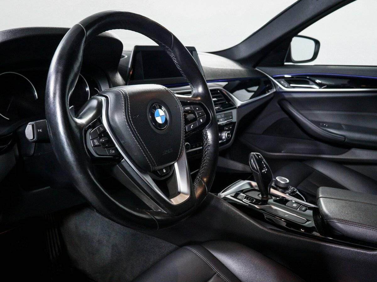 BMW 5 серии с пробегом — 2018 год. Фото: #13