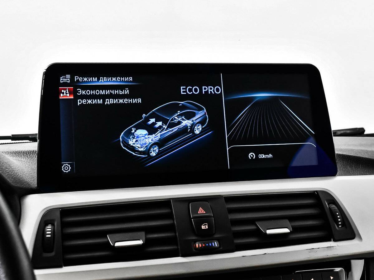 BMW 3 серии с пробегом — 2015 год. Фото: #18