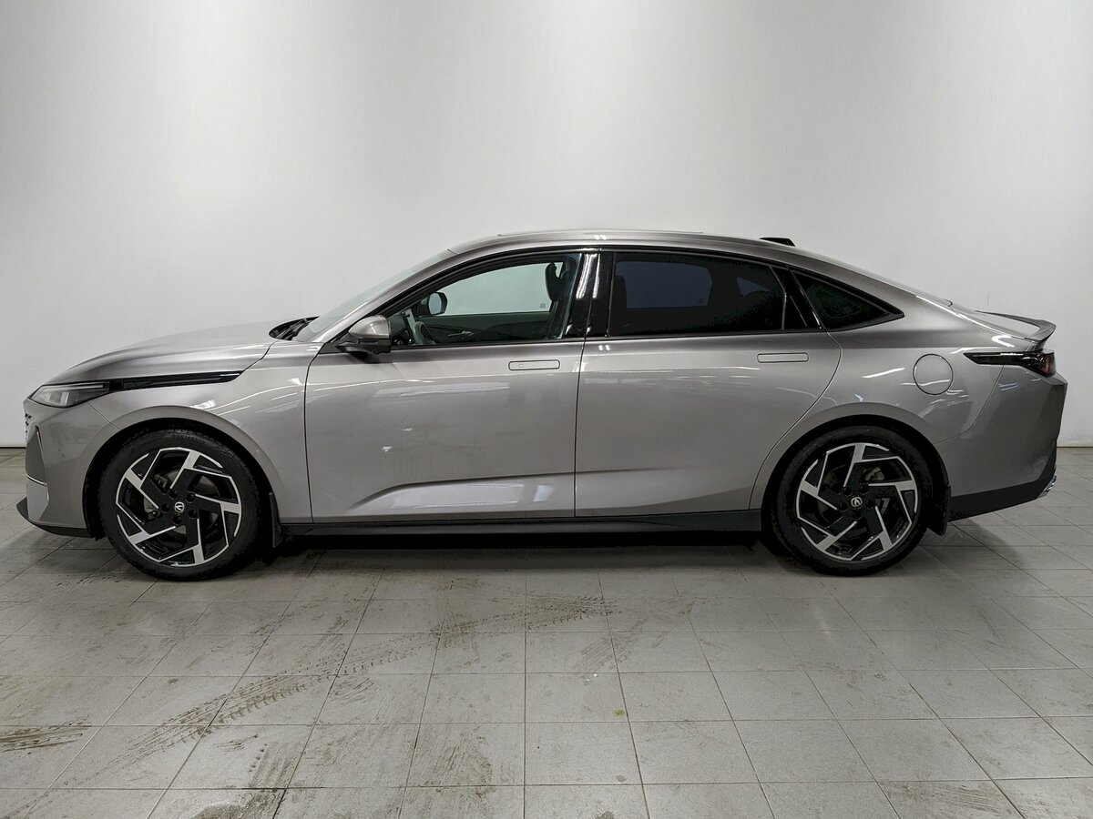 Changan Lamore с пробегом — 2023 год. Фото: #7