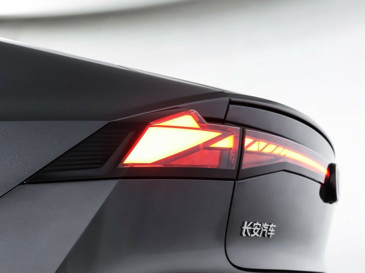 Changan UNI-V с пробегом — 2023 год. Фото: #21