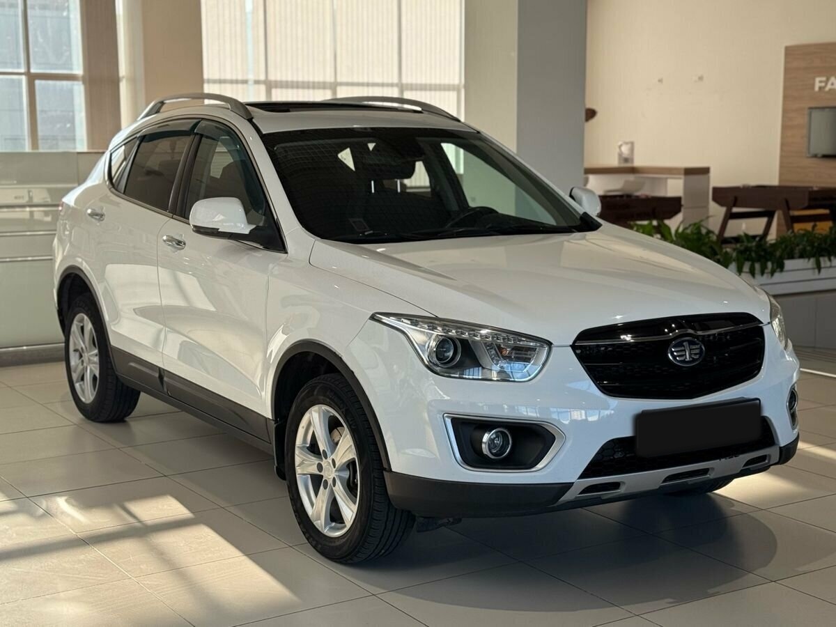 FAW Besturn X80 с пробегом — 2017 год. Фото: #2
