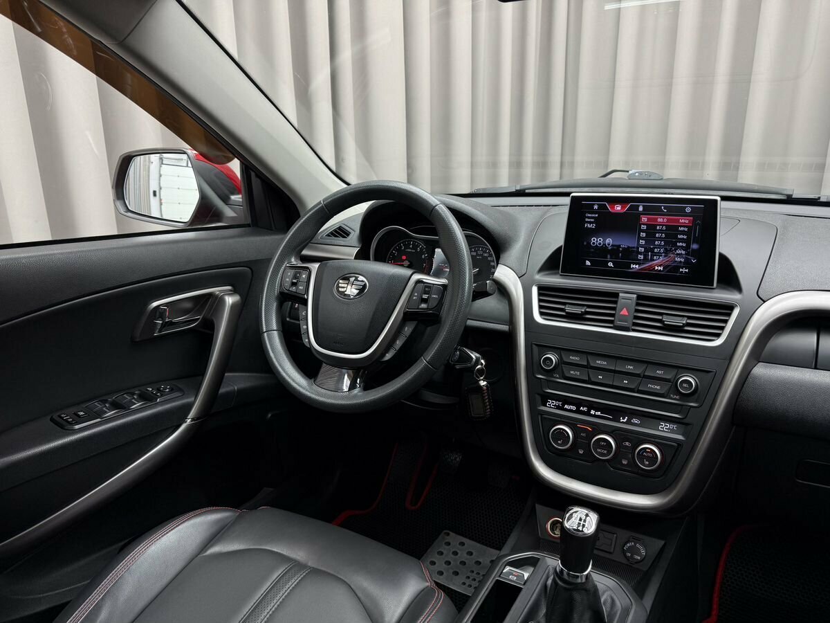 FAW Besturn X80 с пробегом — 2018 год. Фото: #6