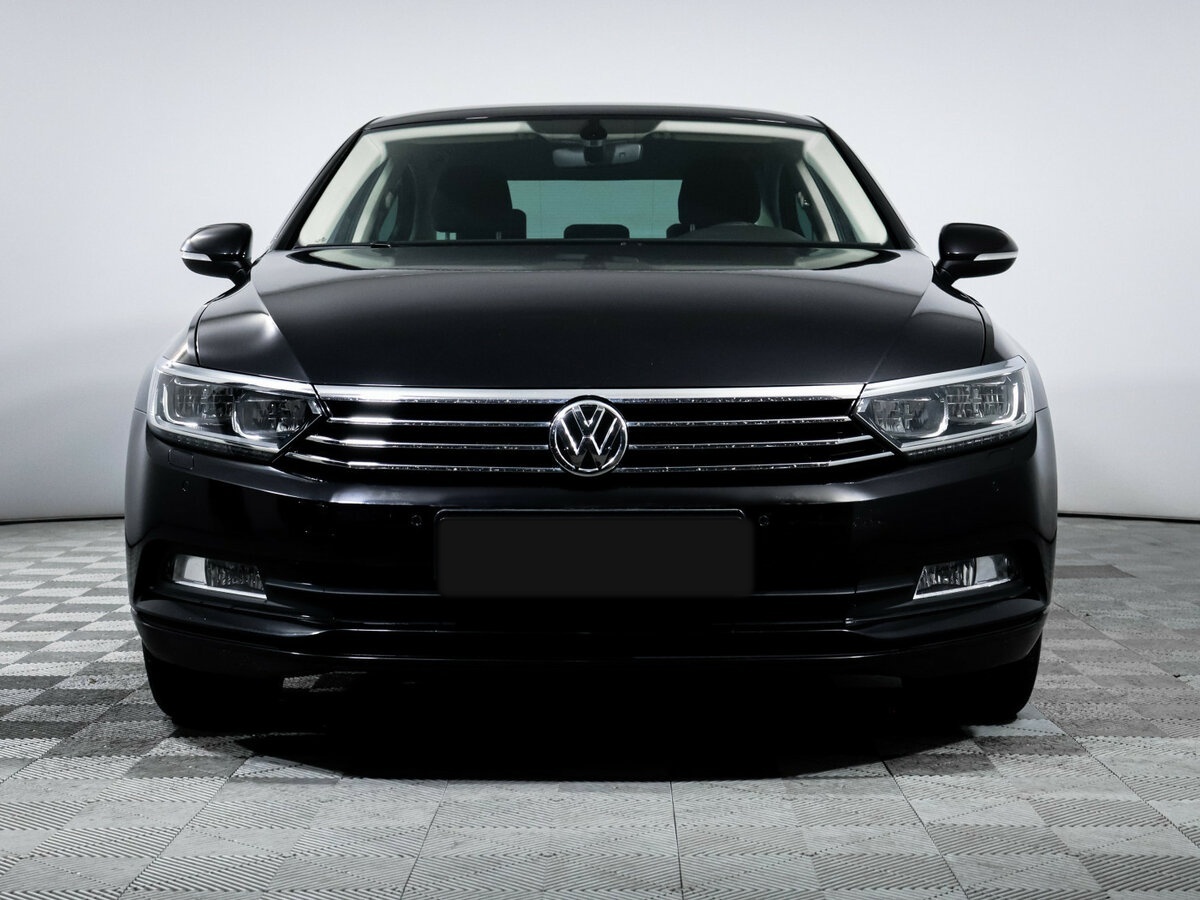 Volkswagen Passat с пробегом — 2016 год. Фото: #1