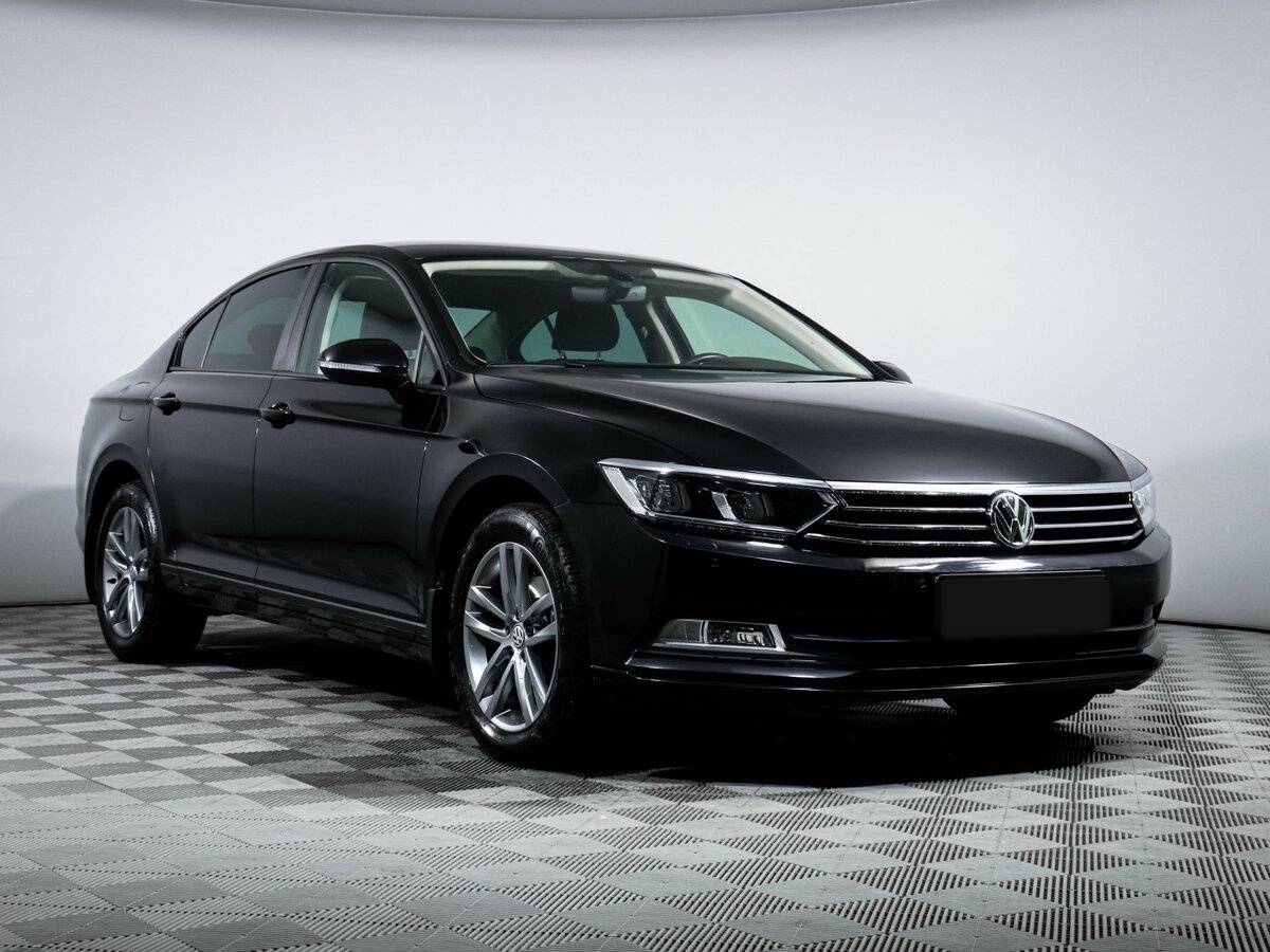 Volkswagen Passat с пробегом — 2016 год. Фото: #2