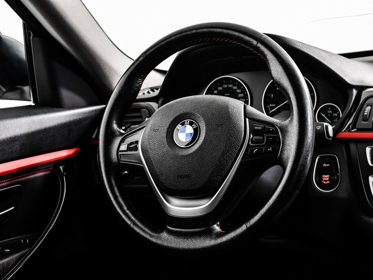 BMW 3 серии с пробегом — 2015 год. Фото: #14
