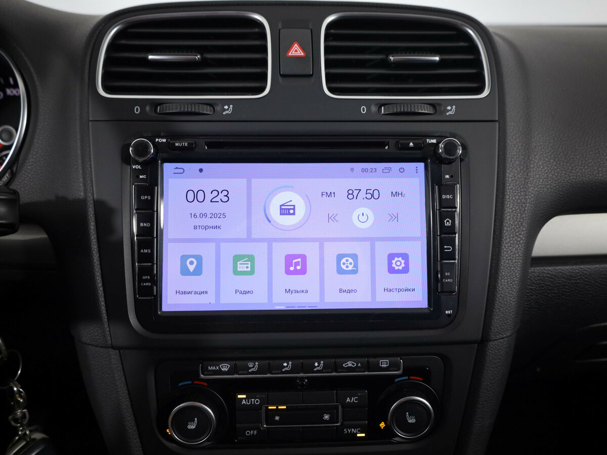 Volkswagen Golf с пробегом — 2012 год. Фото: #12