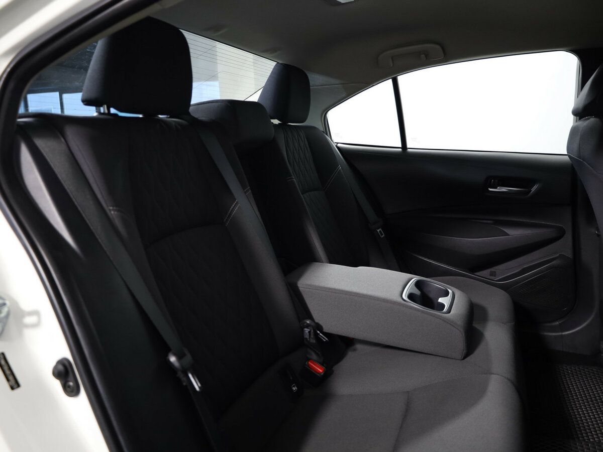 Toyota Corolla с пробегом — 2019 год. Фото: #12