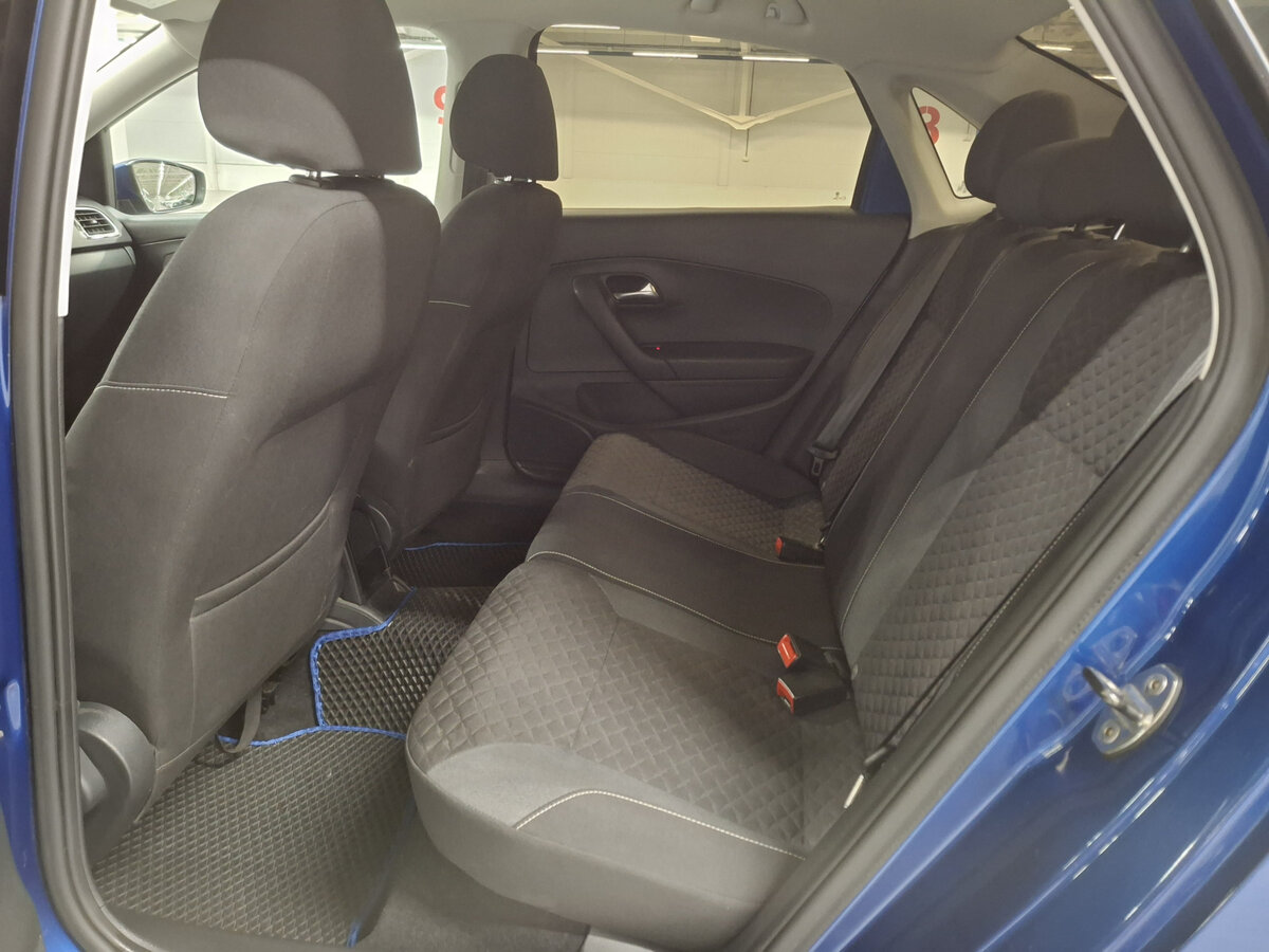 Volkswagen Polo с пробегом — 2018 год. Фото: #11