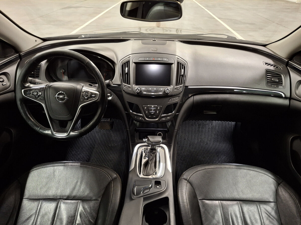 Opel Insignia с пробегом — 2014 год. Фото: #13