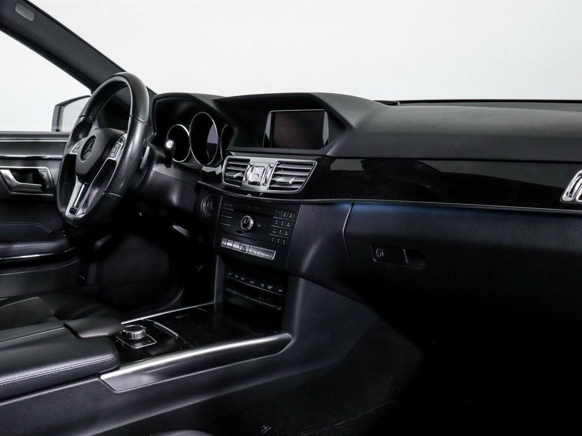 Mercedes-Benz E-Класс с пробегом — 2015 год. Фото: #6